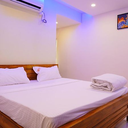 Priya Woodz Homestay, Tirupati Eksteriør bilde